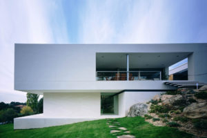 By MoRE_ Pralaya_exterior_diurna_alzado lateral