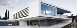 By MoRE_Casa Pi_ exterior_diurna_pliegue_relacion interior exterior